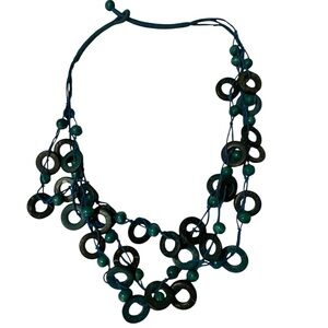 ⭕️ 5/$5 ⭕️ Blue wooden necklace